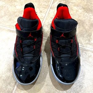 Jordan Nike Stay Loyal Boys Basketball shoes, Size 1 youth